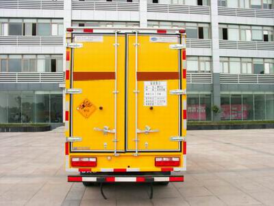 江淮牌HFC5061XQYKT型爆破器材運(yùn)輸車