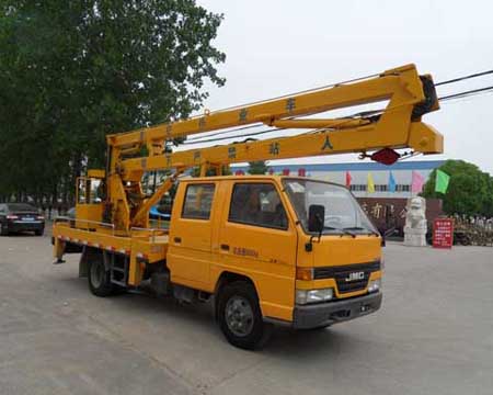 高空作業(yè)車圖片