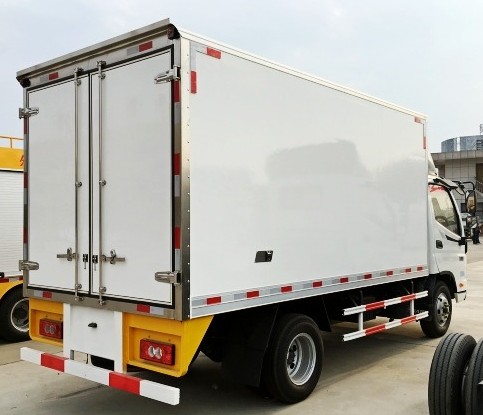 國(guó)五福田歐馬可4.1米冷藏車(chē)