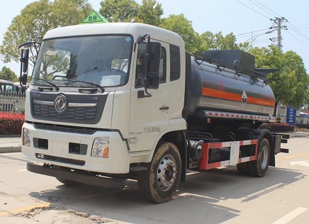 國(guó)六東風(fēng)天錦化工車(chē)圖片 國(guó)六東風(fēng)天錦化工車(chē)圖片