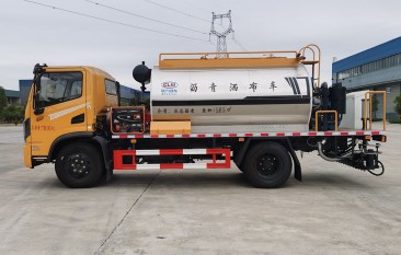 6.5噸東風(fēng)華神T3普通型瀝青灑布車(chē) 6.5噸東風(fēng)華神T3普通型瀝青灑布車(chē)