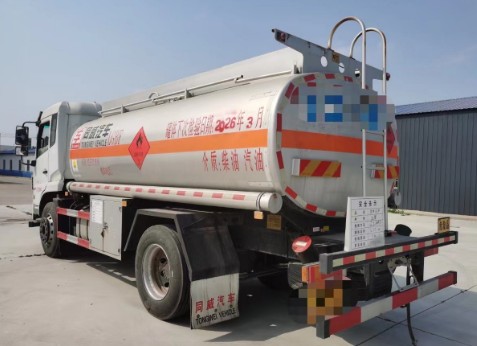 二手10噸油罐車，河南平頂山戶