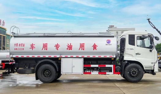 東風(fēng)天錦12方食用油運(yùn)輸車_潤(rùn)知星牌SCS5180GSYDFH6型食用油運(yùn)輸車 東風(fēng)天錦12方食用油運(yùn)輸車_潤(rùn)知星牌SCS5180GSYDFH6型食用油運(yùn)輸車