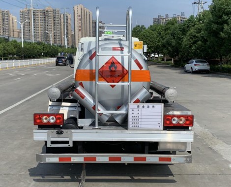 福田小卡之星1.5噸藍(lán)牌易燃液體罐式運(yùn)輸車(chē)_楚飛牌CLQ5040GRY6BJ型易燃液體罐式運(yùn)輸車(chē) 福田小卡之星1.5噸藍(lán)牌易燃液體罐式運(yùn)輸車(chē)_楚飛牌CLQ5040GRY6BJ型易燃液體罐式運(yùn)輸車(chē)