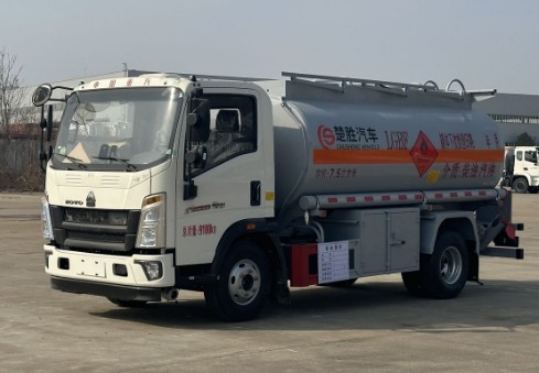 重汽豪沃7.5方加油車(chē)_楚勝牌CSC5097GJYZ6型加油車(chē) 重汽豪沃7.5方加油車(chē)_楚勝牌CSC5097GJYZ6型加油車(chē)