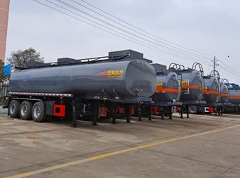 普貨襯塑半掛罐式車,特運牌DTA9403GGY型半掛供液車,DTA9401GGS型供水半掛車